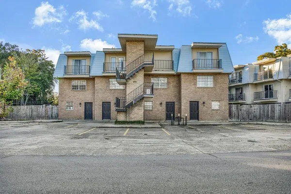 $195,000 | 2021 Bayou Lane, Unit E, Slidell, LA 70458