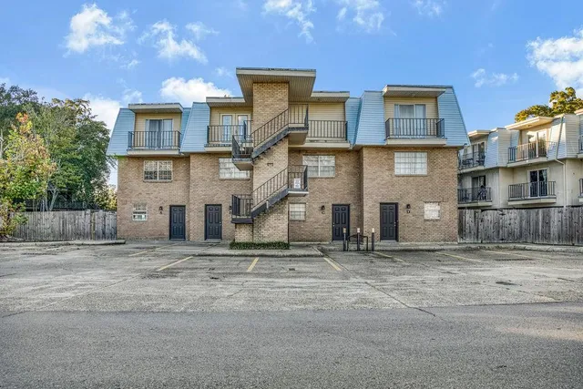$224,900 | 2021 Bayou Lane, Unit E, Slidell, LA 70458
