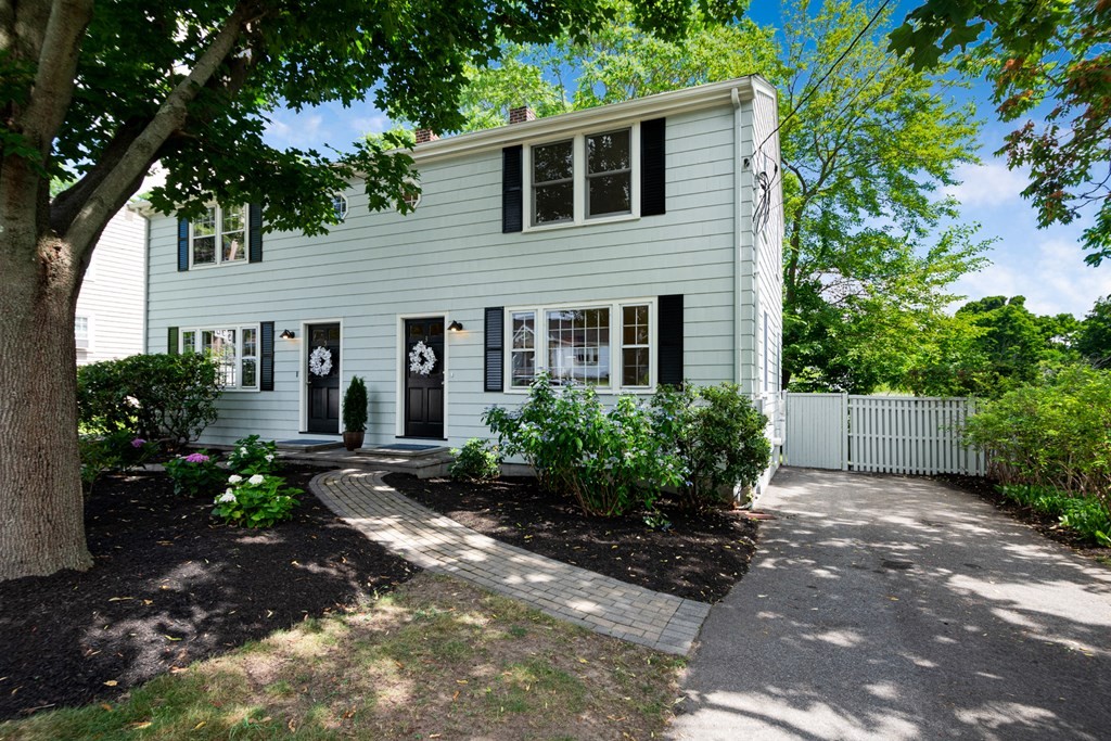 3 Ridge Street, Unit 3 Winchester, MA 01890 - Photo 1 of 20