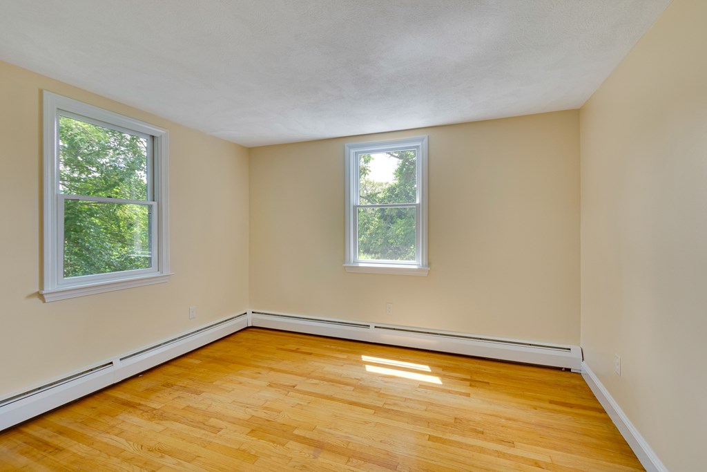 3 Ridge Street, Unit 3 Winchester, MA 01890 - Photo 12 of 20