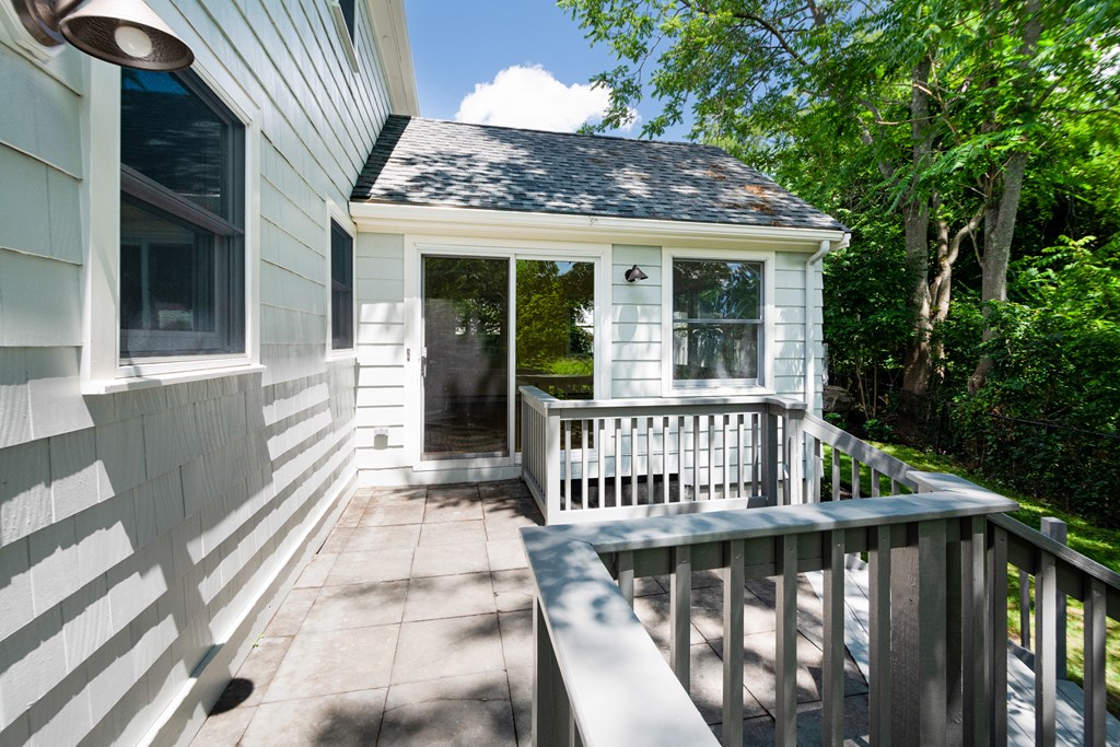 3 Ridge Street, Unit 3 Winchester, MA 01890 - Photo 18 of 20