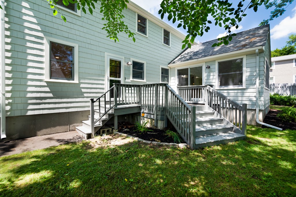 3 Ridge Street, Unit 3 Winchester, MA 01890 - Photo 19 of 20