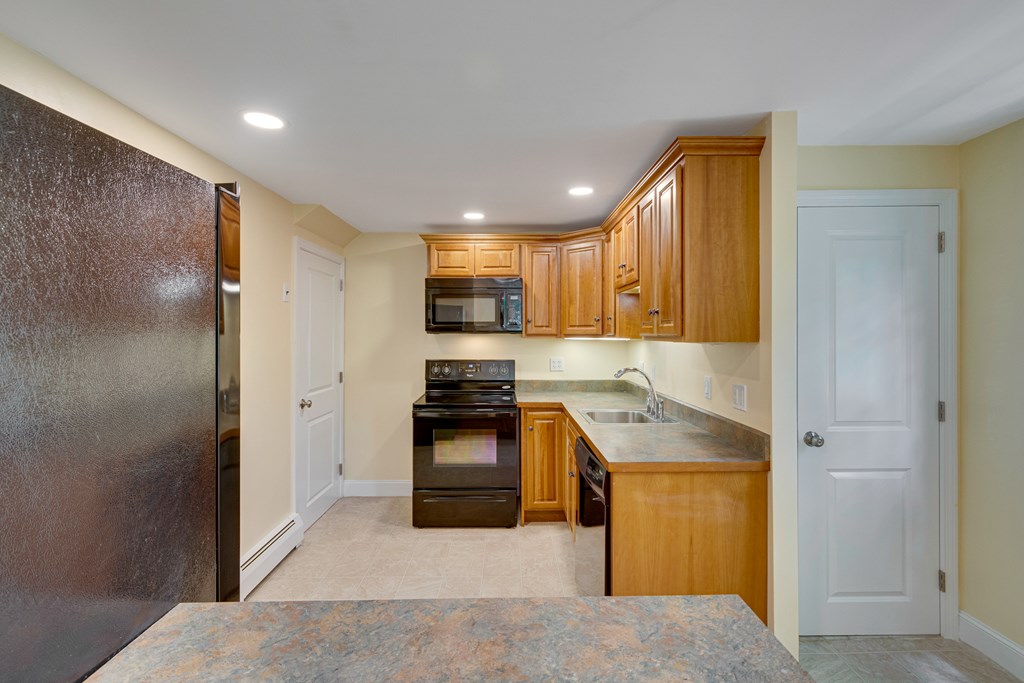 3 Ridge Street, Unit 3 Winchester, MA 01890 - Photo 8 of 20