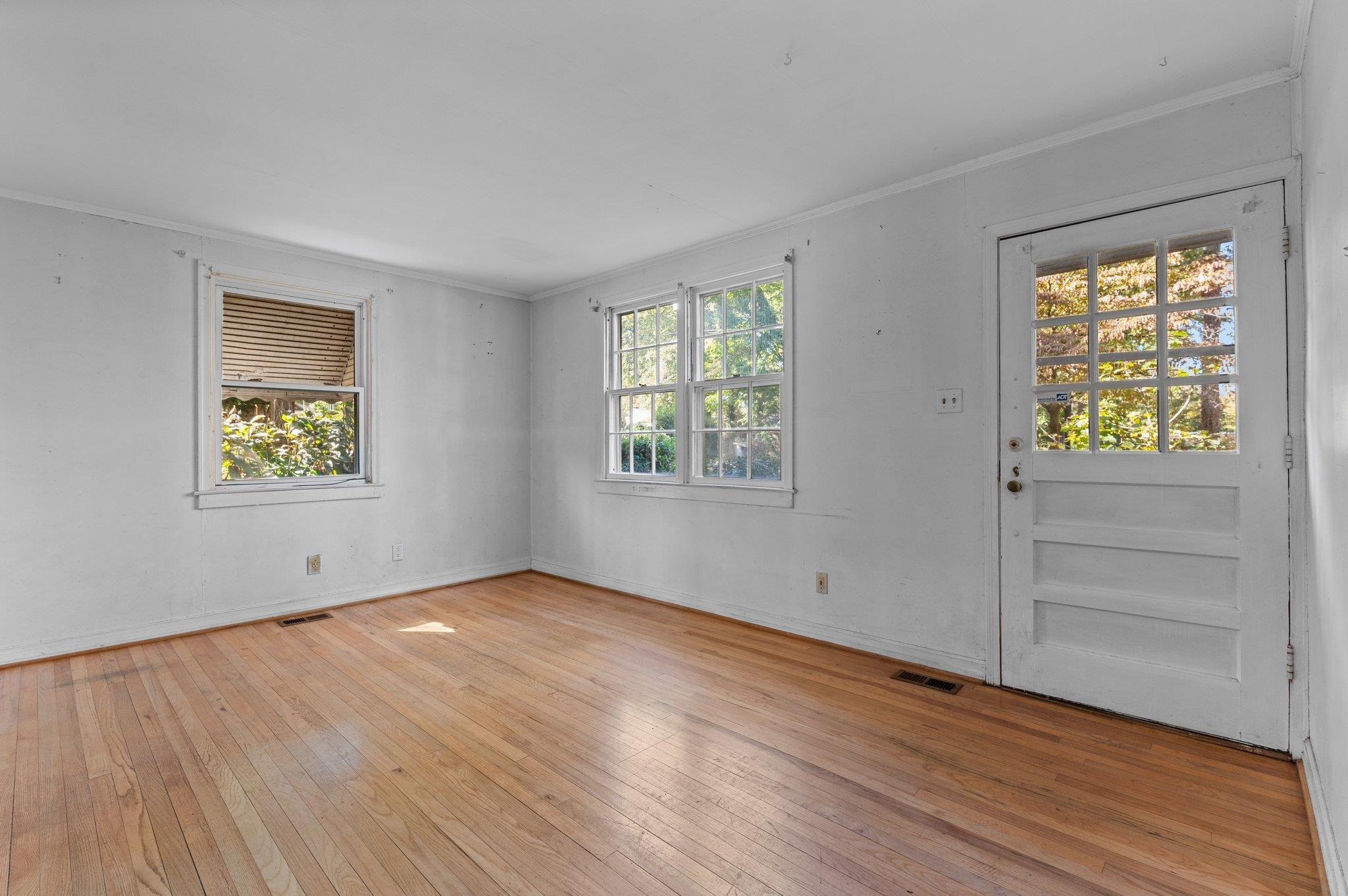 1104 Grace Street Raleigh, NC 27604 - Photo 6 of 31 Photo 6