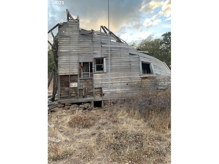 87 Black Tail Road Lyle, WA 98635 - Photo 17 of 25 Gallery Image 17
