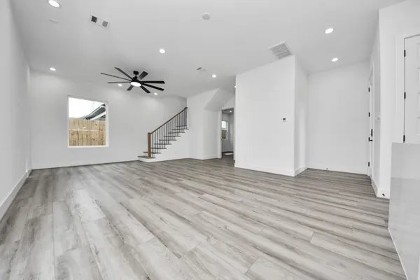 $2,750 | 1818 West Street, Houston, TX 77026