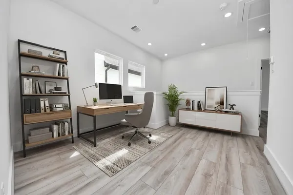$2,750 | 1818 West Street, Houston, TX 77026