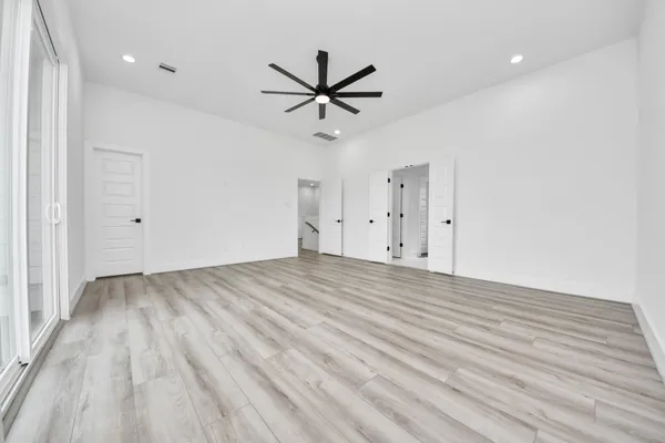 $2,750 | 1818 West Street, Houston, TX 77026