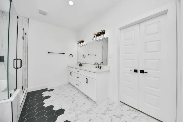 $2,750 | 1818 West Street, Houston, TX 77026