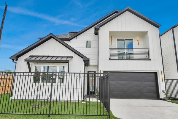 $2,750 | 1818 West Street, Houston, TX 77026