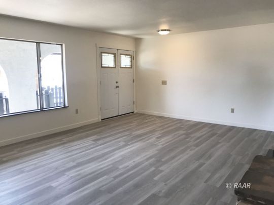 208 West Boston Avenue Ridgecrest, CA 93555 - Photo 2 of 24