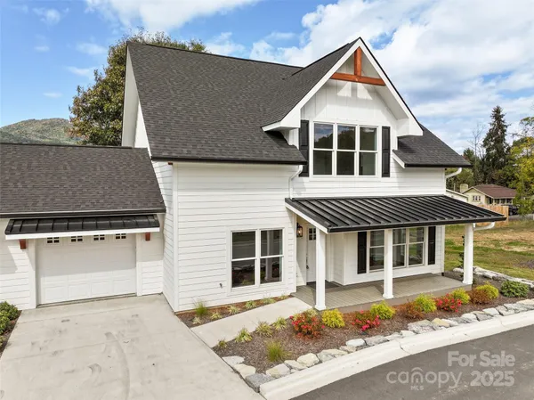 $645,000 | 15 Riemar Lane, Waynesville, NC 28786