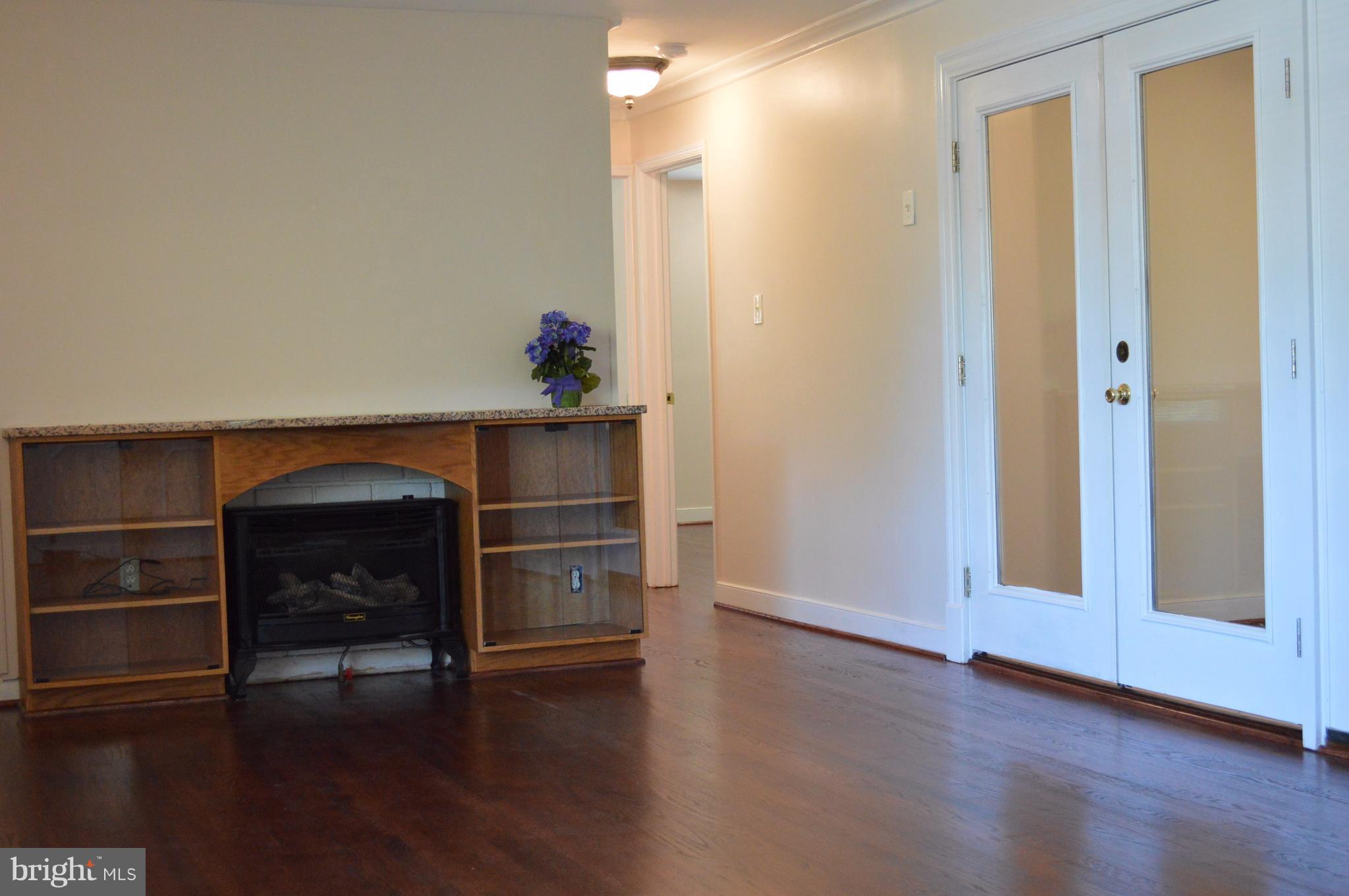 902 Wingfield Road Woodbridge, VA 22191 - Photo 6 of 15 Interior (General)