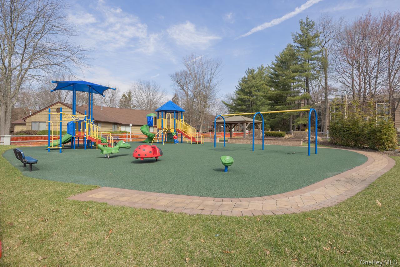 42 Eagle Ridge Way Nanuet, NY 10954 - Photo 24 of 30