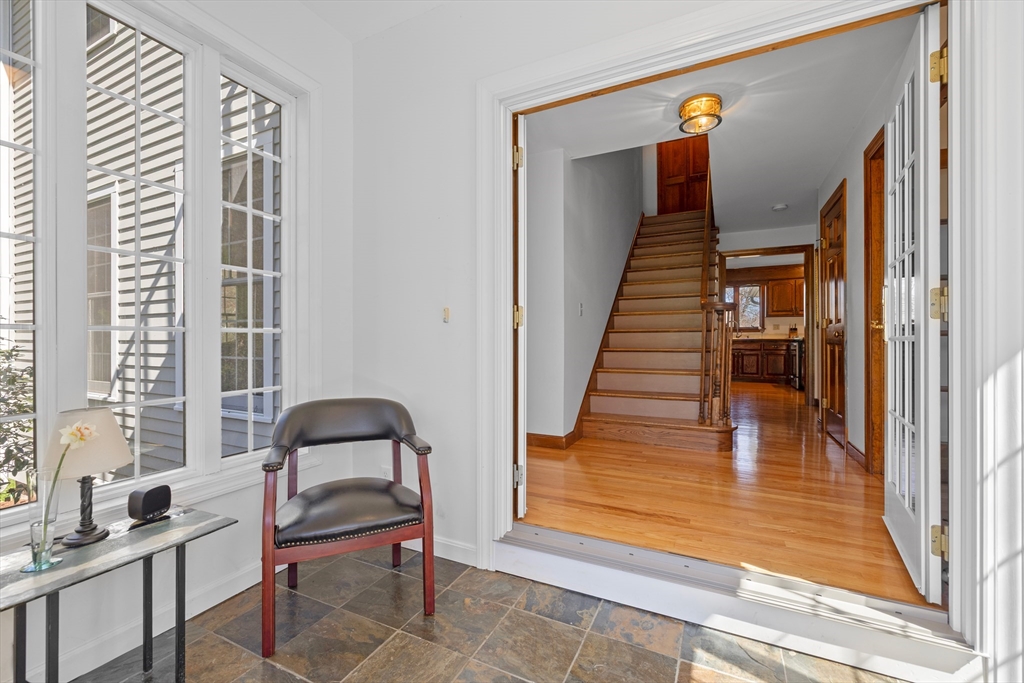 60 Cambridge Road Hampstead, NH 03841 - Photo 2 of 33