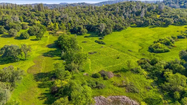 $899,000 | 10677 Lazy Valley Road, Penn Valley, CA 95946