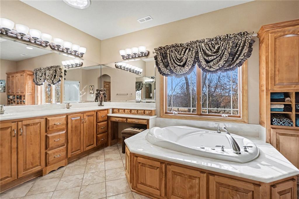 19845 South Ridgely Road Edgerton, MO 64444 - Photo 33 of 83