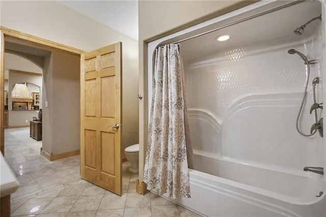 $975,000 | 19845 South Ridgely Road, Edgerton, MO 64444