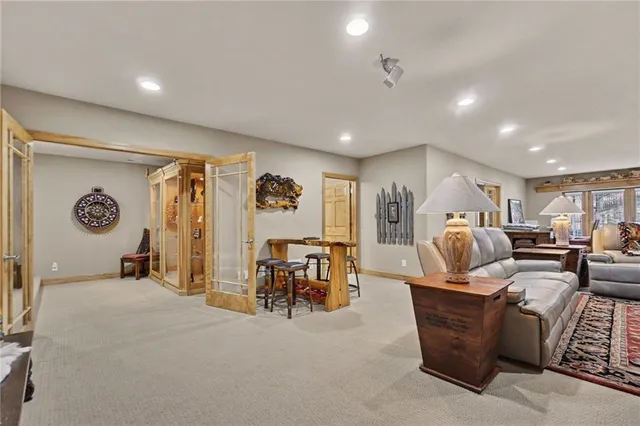 $975,000 | 19845 South Ridgely Road, Edgerton, MO 64444