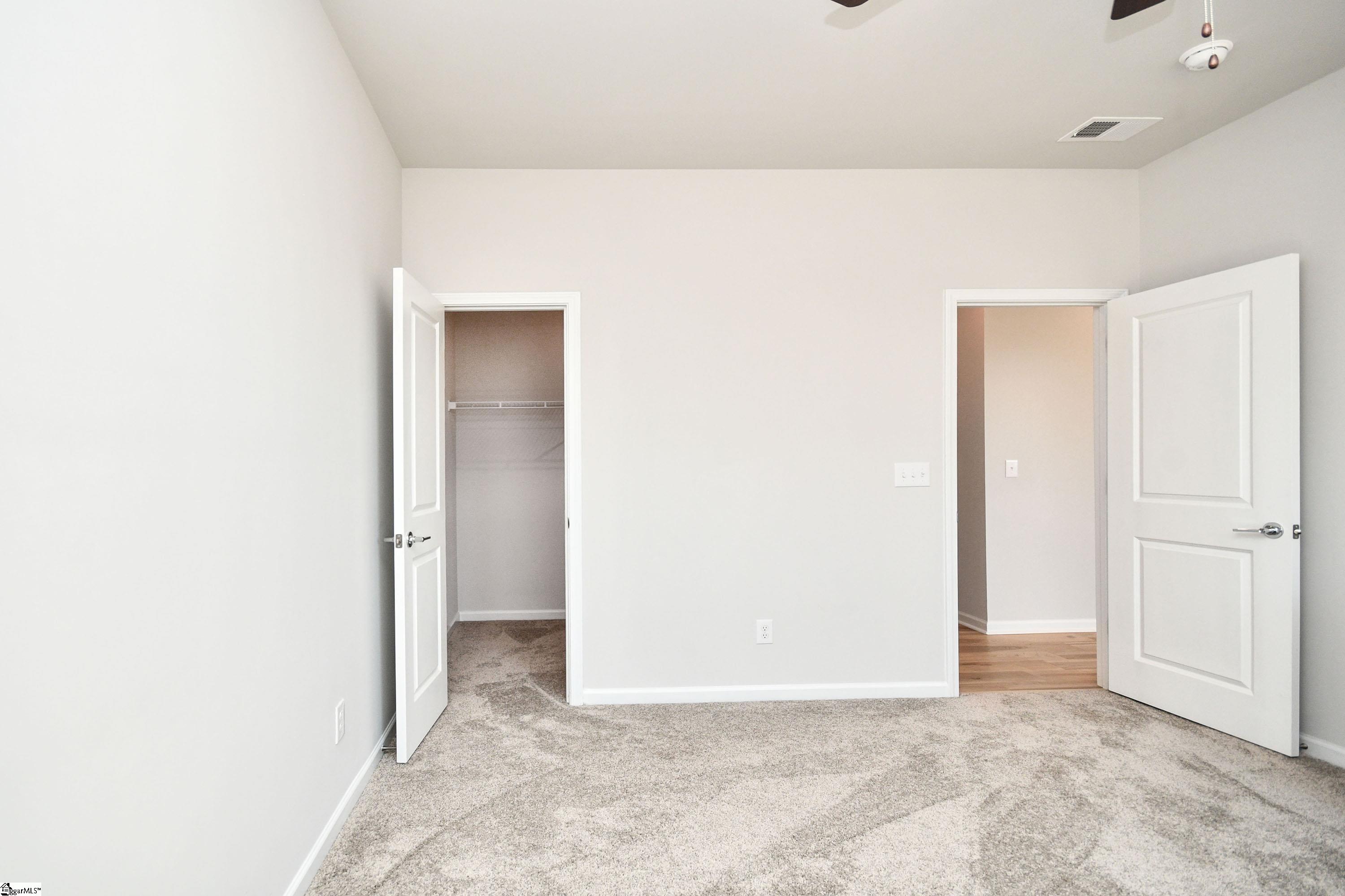 305 Indigo Circle Easley, SC 29642 - Photo 2 of 38