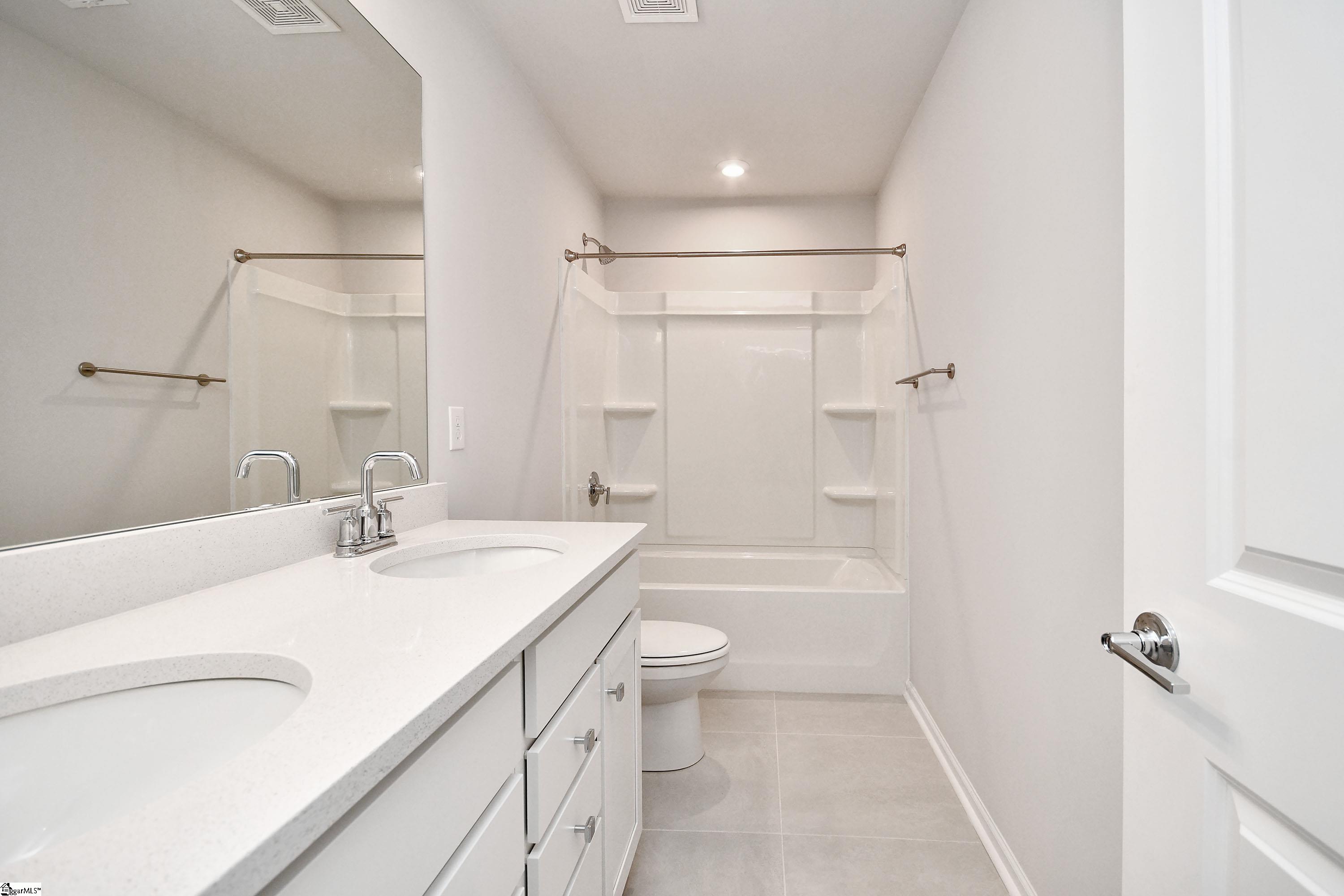 305 Indigo Circle Easley, SC 29642 - Photo 26 of 38