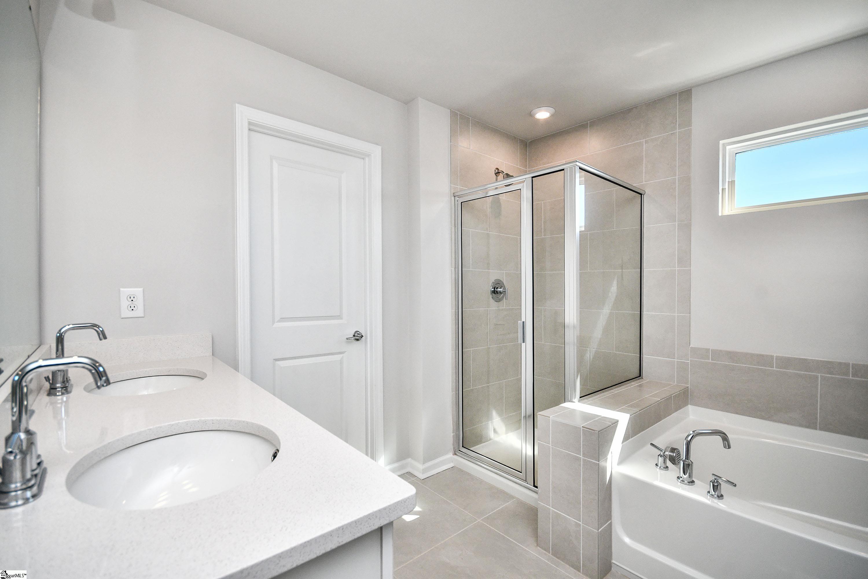 305 Indigo Circle Easley, SC 29642 - Photo 33 of 38