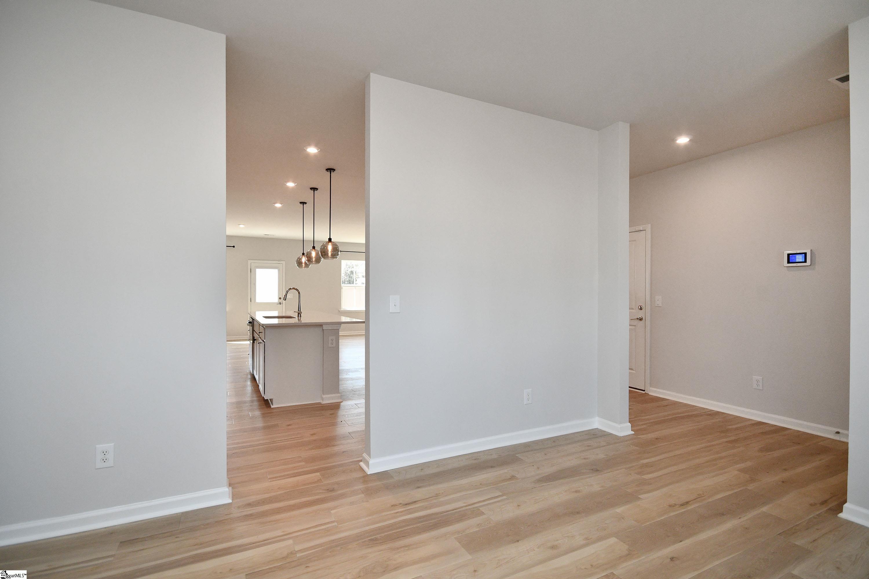 305 Indigo Circle Easley, SC 29642 - Photo 9 of 38