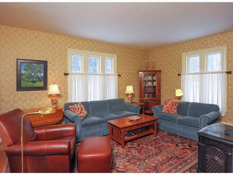443 Gray Road North Yarmouth, ME 04097 - Photo 15 of 32 Den/Family/Great Room.