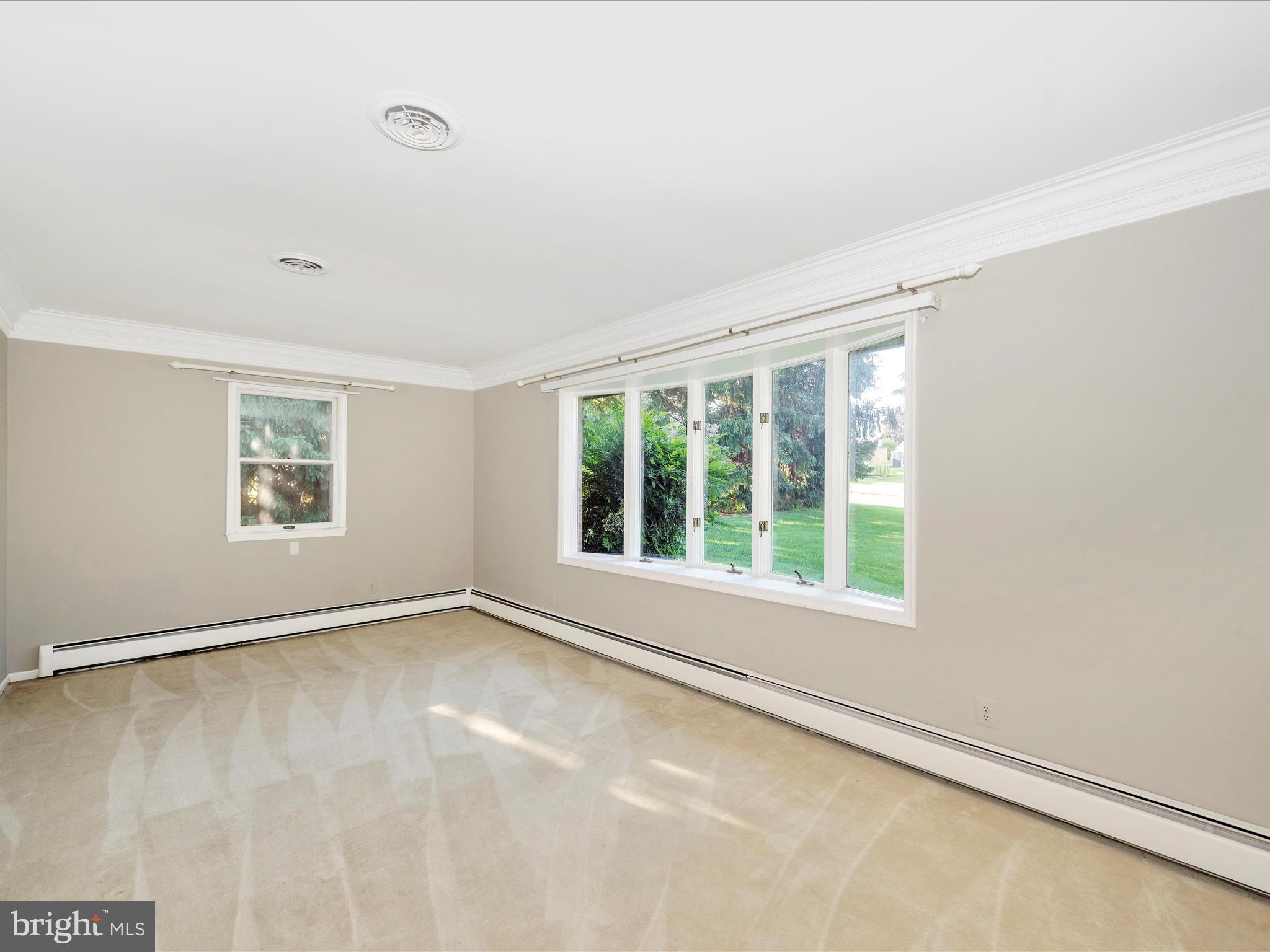 14119 Prospect Road Mount Airy, MD 21771 - Photo 4 of 57 Living Room