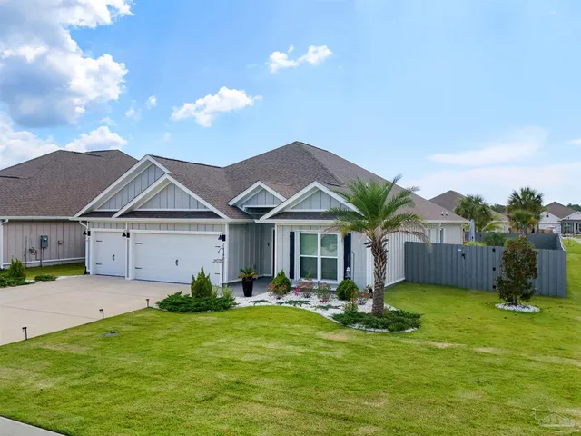 $678,900 | 2319 Cloudberry Drive, Gulf Breeze, FL 32563