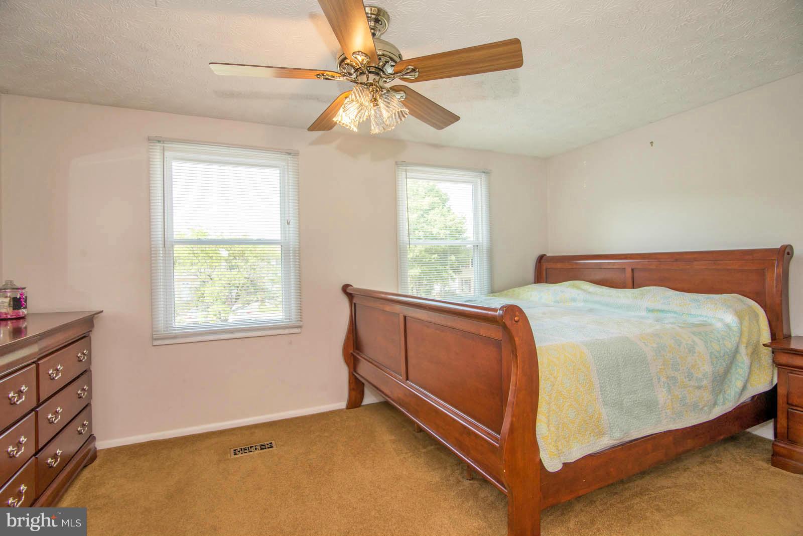 6309 Sunset Terrace Springfield, VA 22153 - Photo 15 of 29 Bedroom (Master)