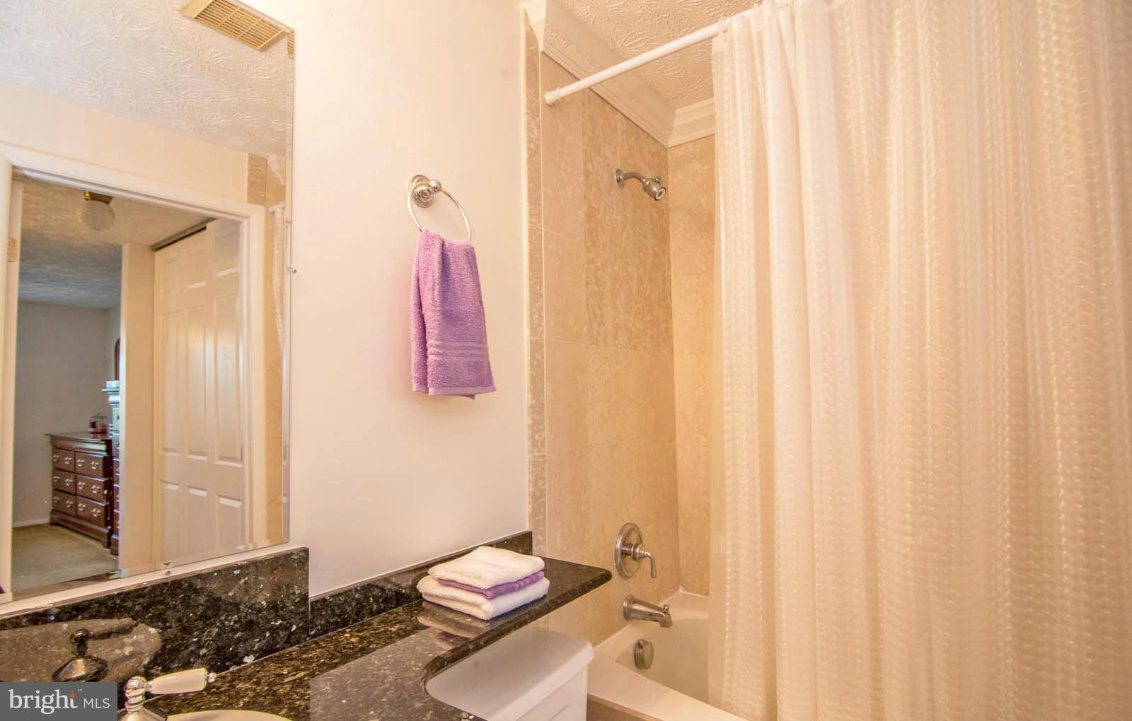 6309 Sunset Terrace Springfield, VA 22153 - Photo 19 of 29 Bath