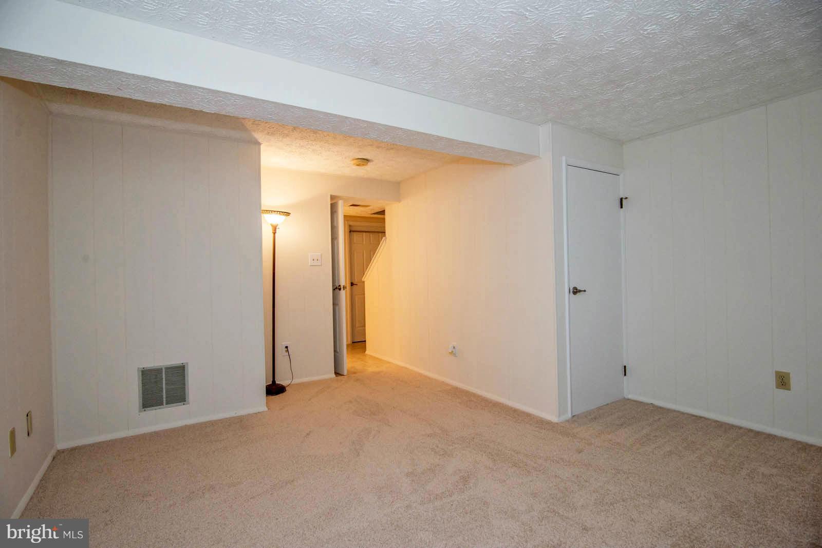 6309 Sunset Terrace Springfield, VA 22153 - Photo 23 of 29 Interior (General)