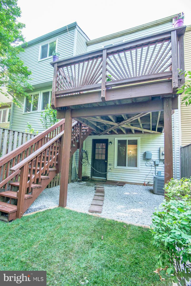 6309 Sunset Terrace Springfield, VA 22153 - Photo 27 of 29 Exterior (Rear)