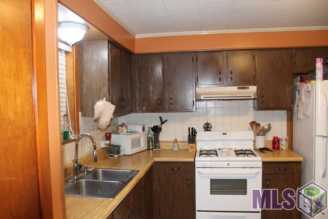 424 Church Street Raceland, LA 70394 - Photo 8 of 18 Kitchen