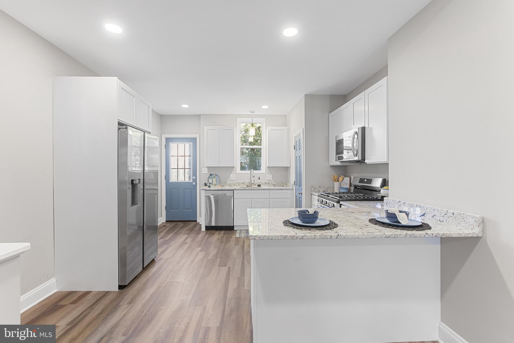 2712 Mosher Street Baltimore, MD 21216 - Photo 12 of 33