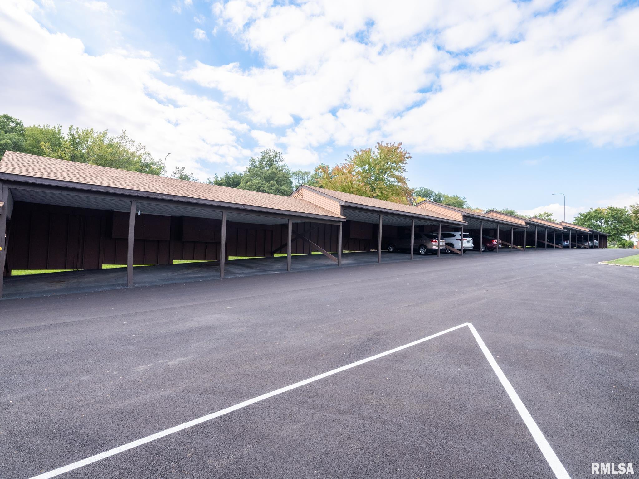 6342 North Allen Road, Unit 29 Peoria, IL 61614 - Photo 8 of 40 Gallery Image 8