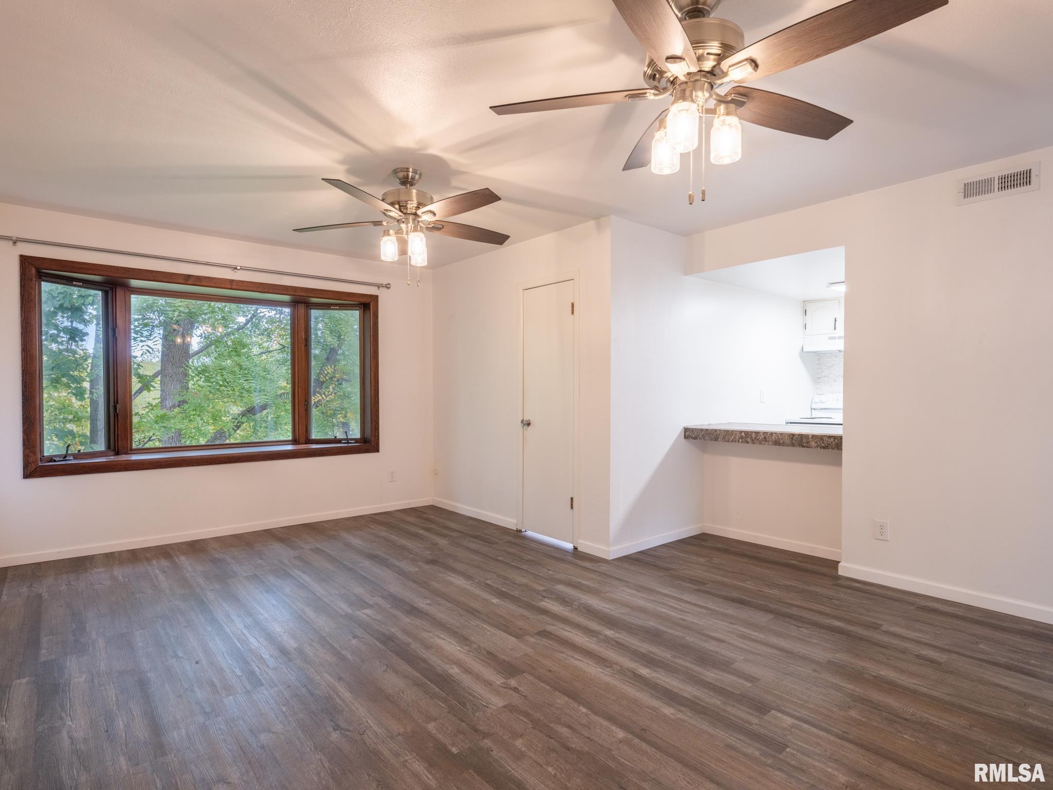 6342 North Allen Road, Unit 29 Peoria, IL 61614 - Photo 9 of 40 Gallery Image 9