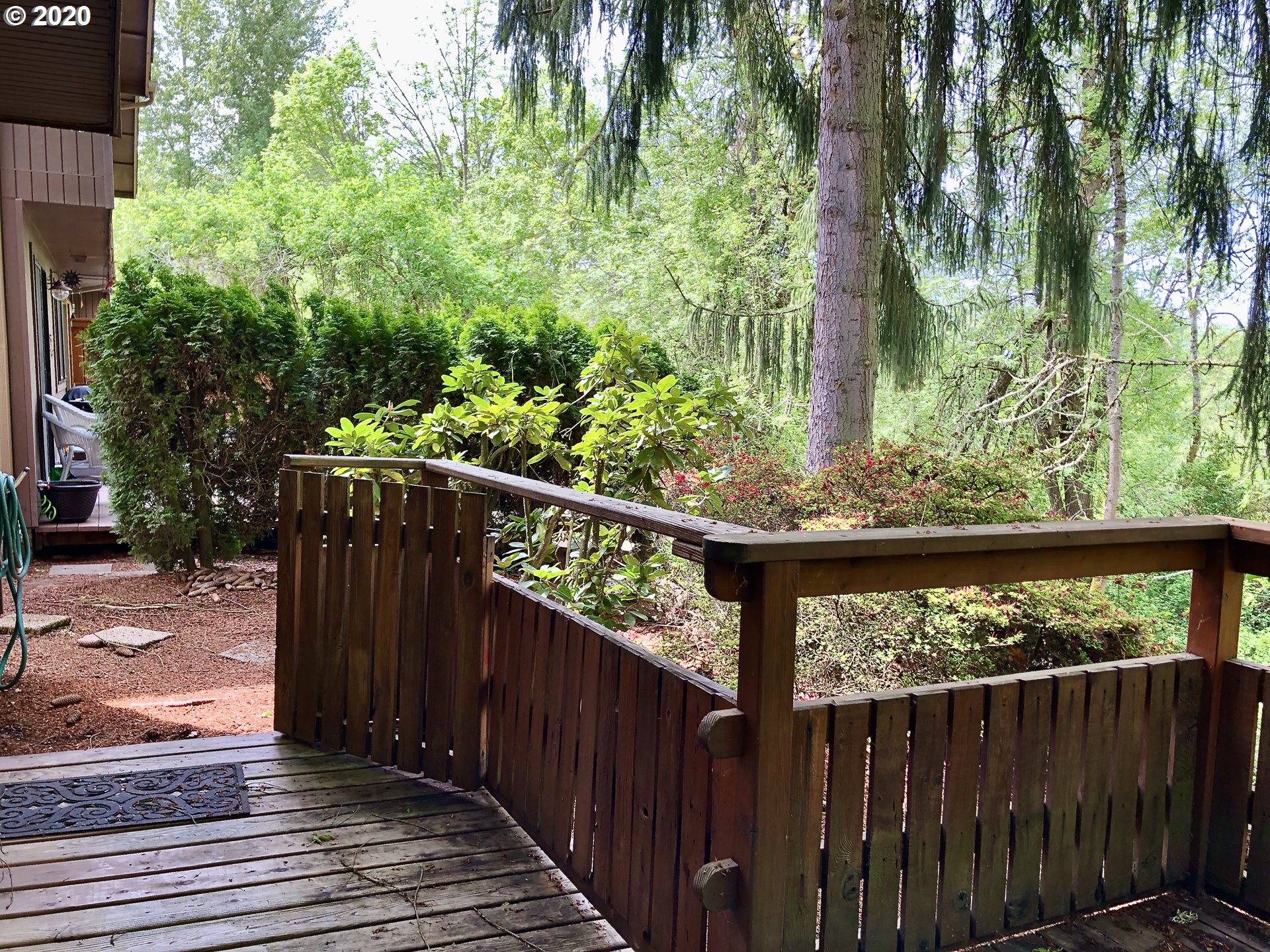 2254 Ridgeway Drive Eugene, OR 97401 - Photo 10 of 24 Gallery Image 10