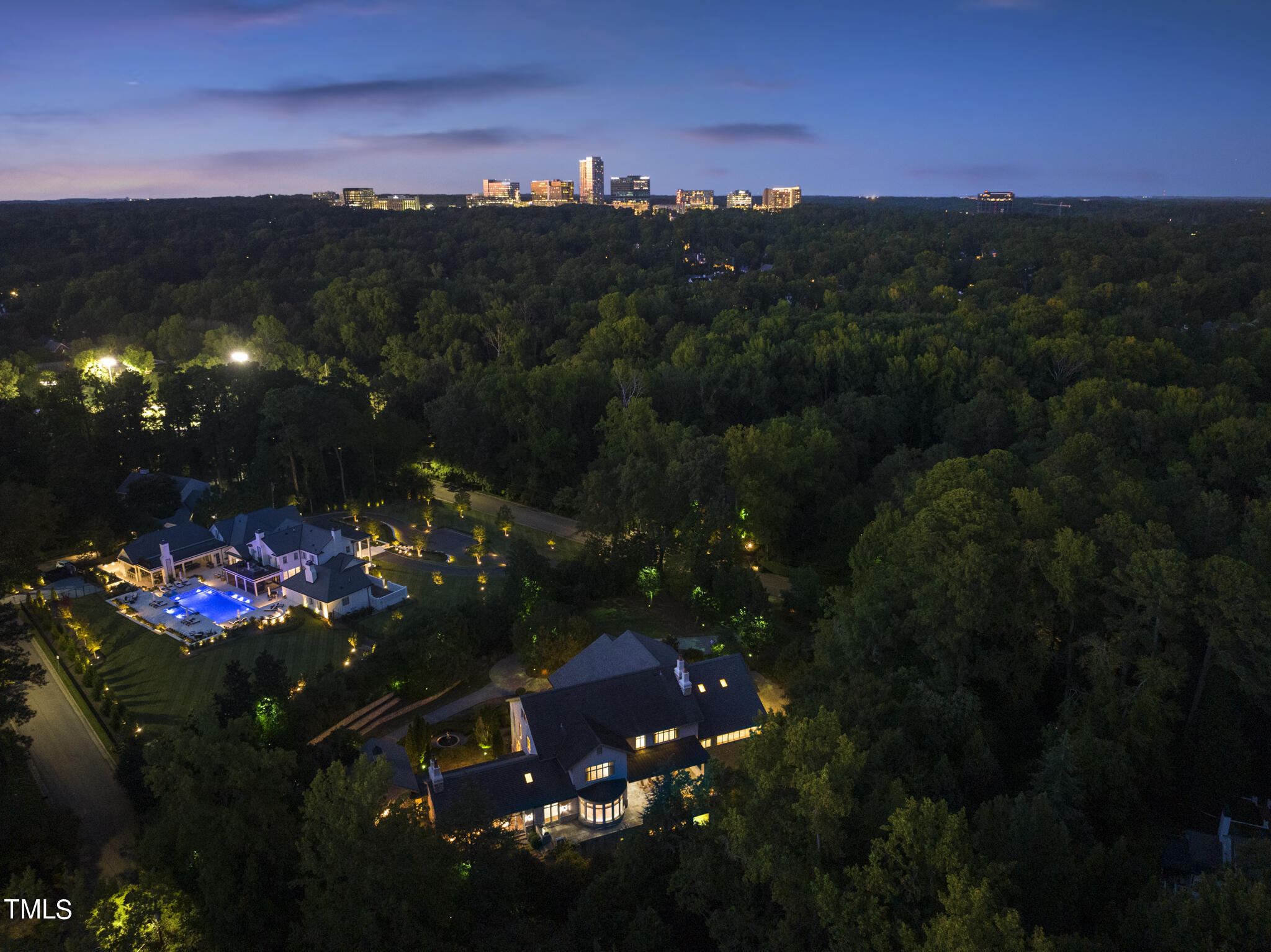 3319 White Oak Road Raleigh, NC 27609 - Photo 5 of 47 a view of a yard