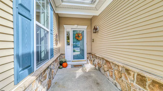 $525,000 | 415 Scarborough Court, Smithville, NJ 08205