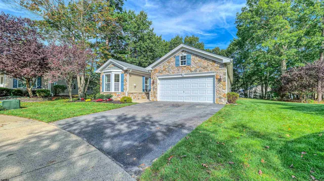 $525,000 | 415 Scarborough Court, Smithville, NJ 08205