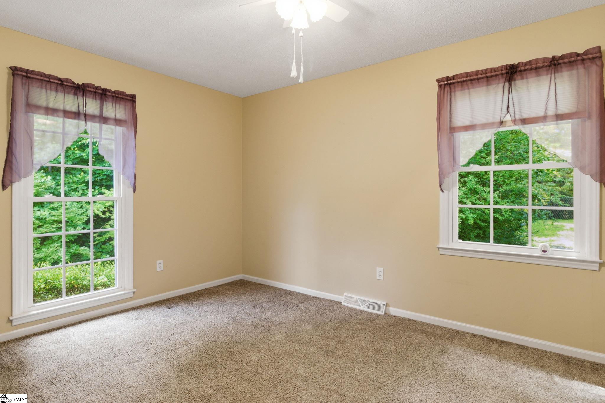 136 Country Club Road Gaffney, SC 29340 - Photo 18 of 27