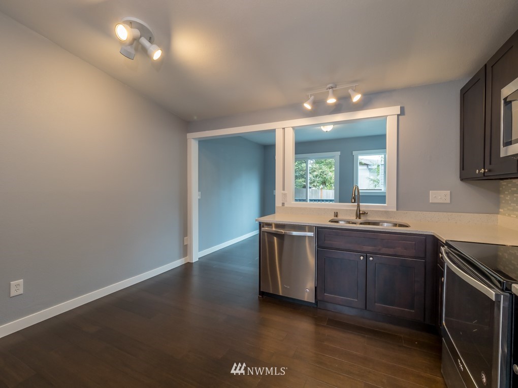 18112 20th Drive Southeast Bothell, WA 98012 - Photo 5 of 18
