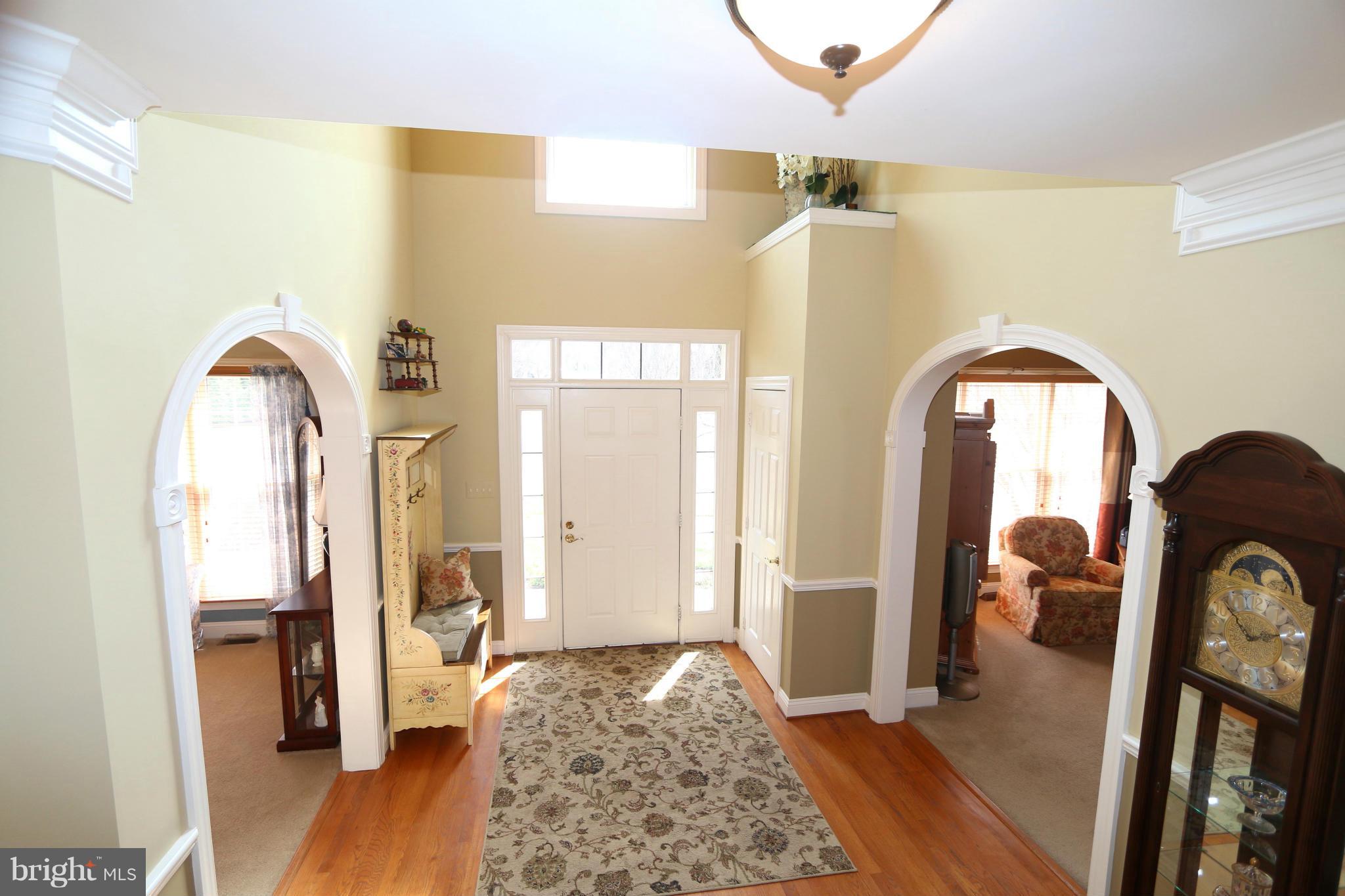 Viiew of foyer