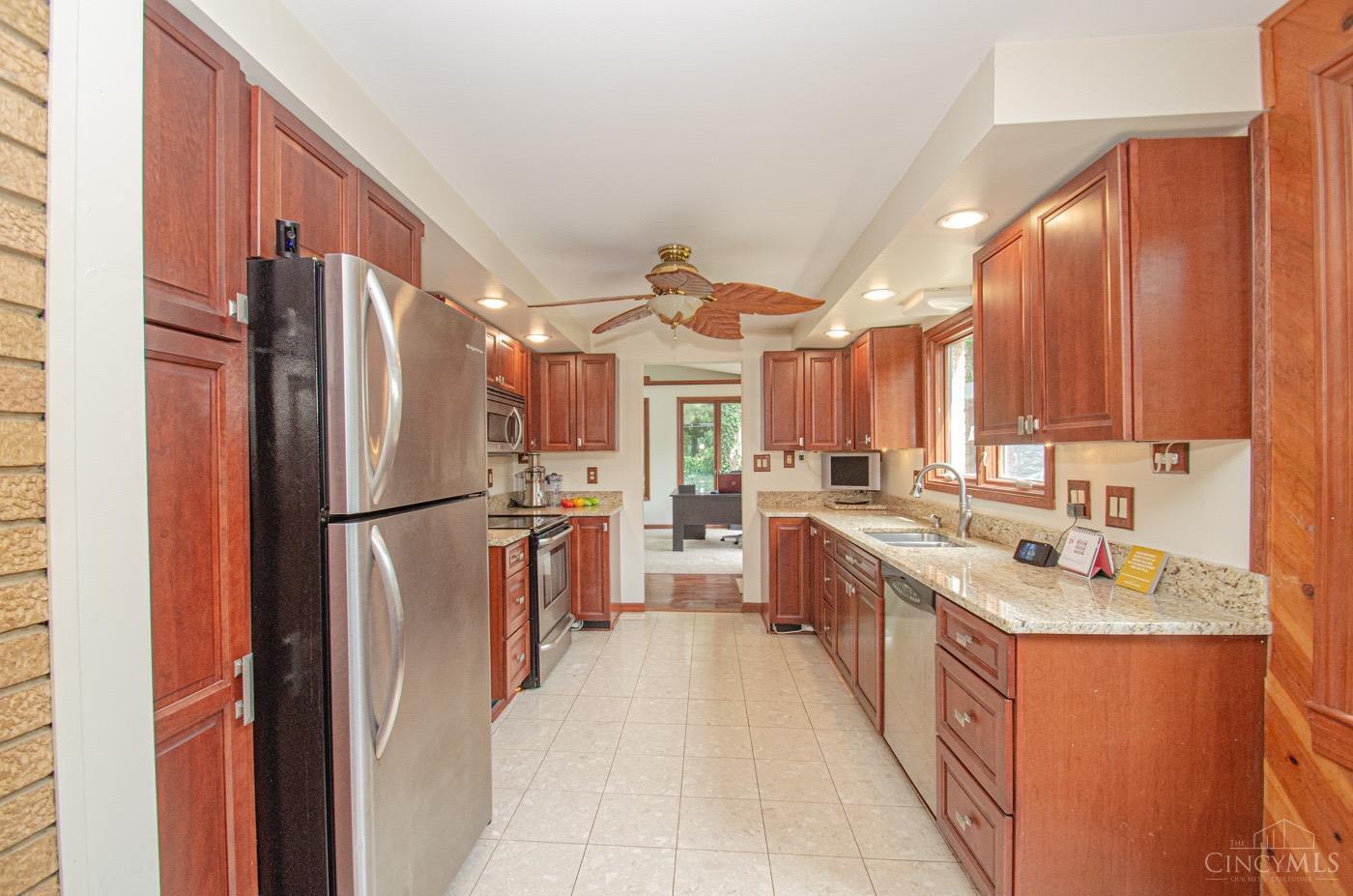 41 Lynn Rae Circle Centerville, OH 45458 - Photo 19 of 35