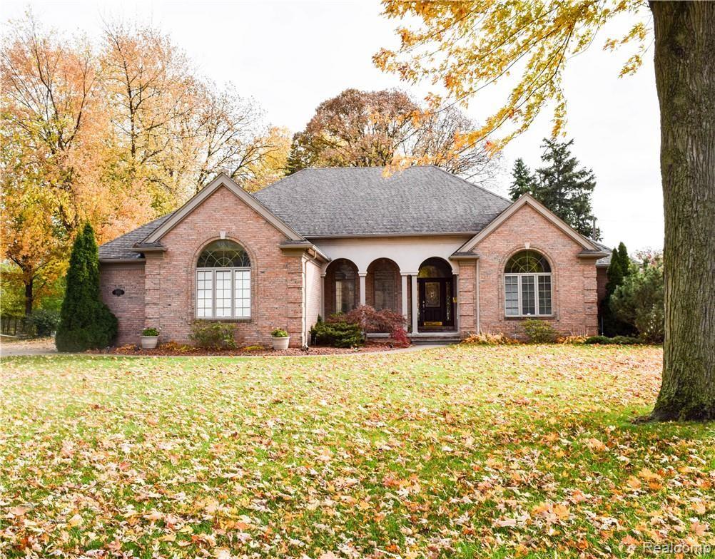 9811 Allen Road Allen Park, MI 48101 - Photo 2 of 77 DSC_0065.jpg