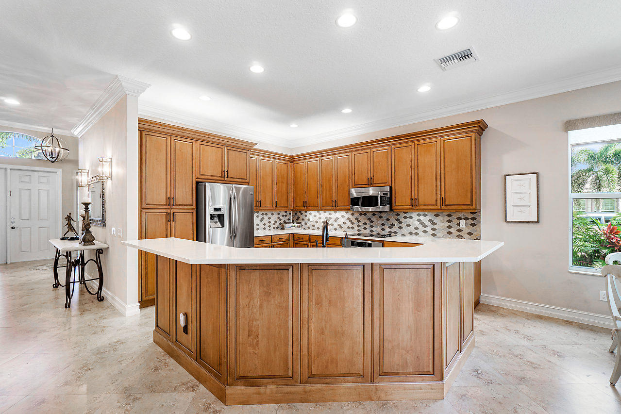 9356 Ivory Isle Road Boynton Beach, FL 33473 - Photo 3 of 45 Kitchen