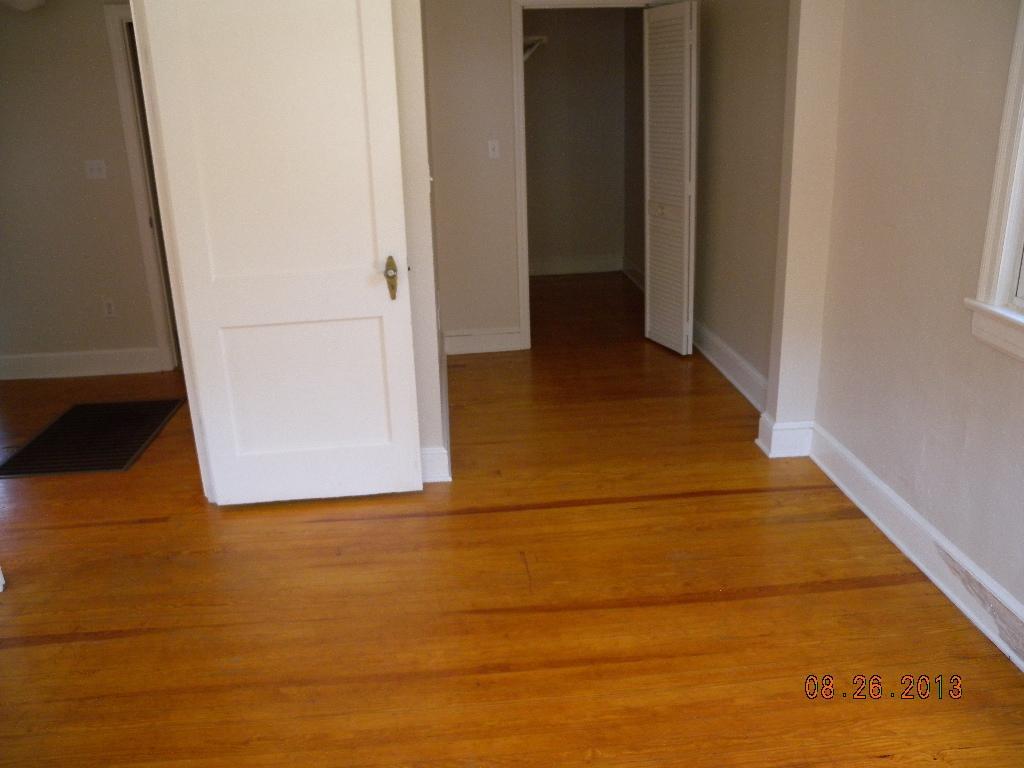 5729 Merriman Road Roanoke, VA 24018 - Photo 8 of 13 007