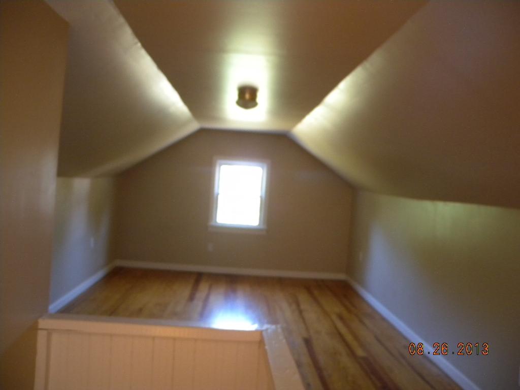 5729 Merriman Road Roanoke, VA 24018 - Photo 10 of 13 009